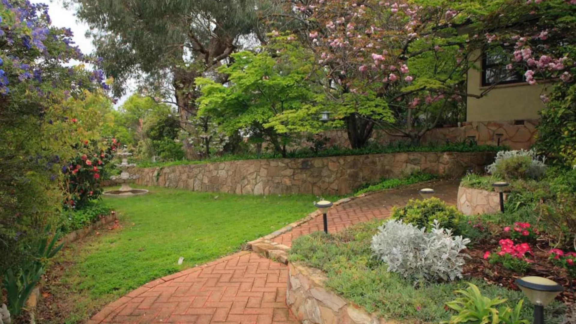 Garden Of Eden 伊甸园 Villa Phillip